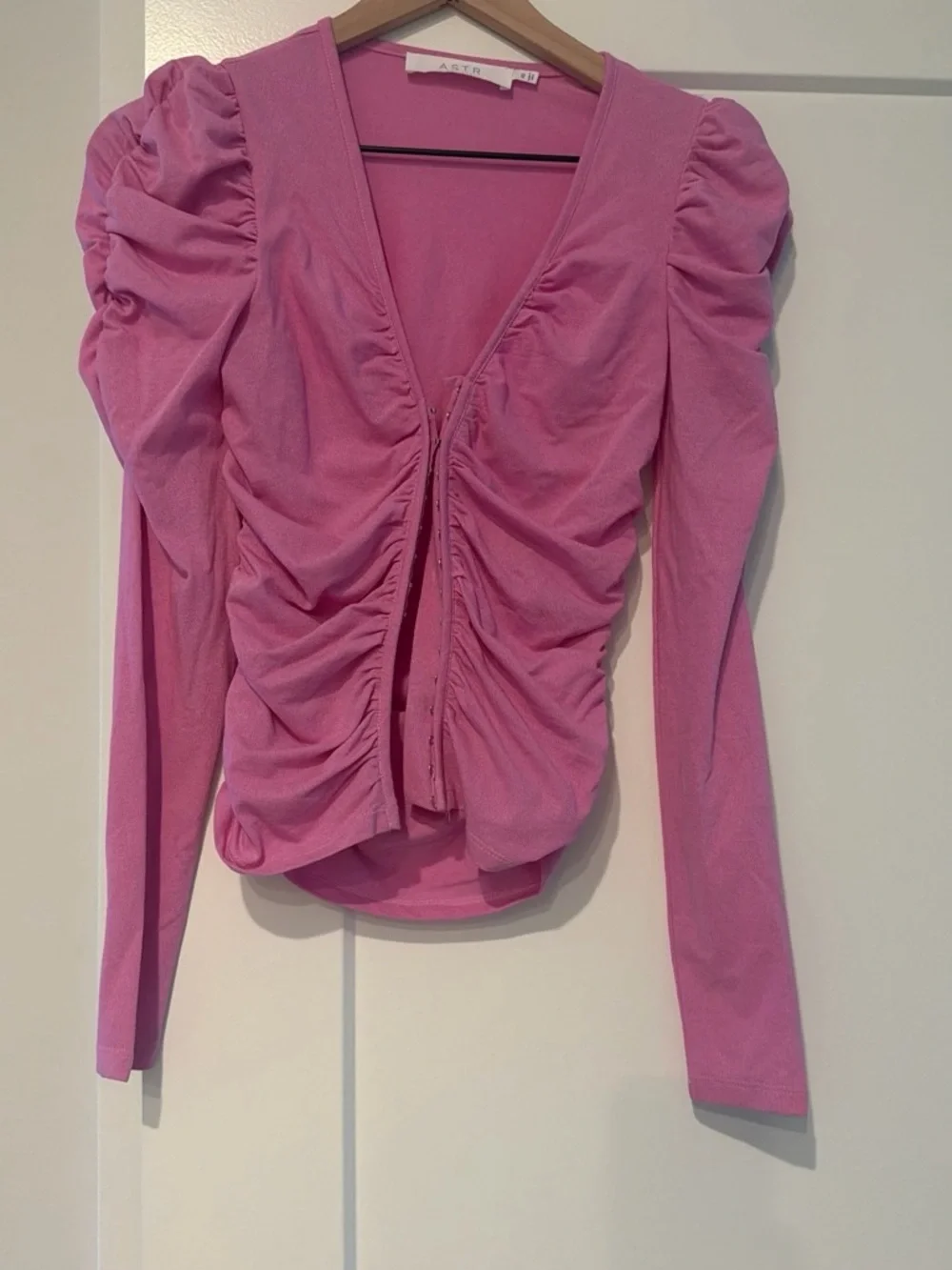 Astr Pink Ruched Puff-Sleeve Long Sleeve Blouse